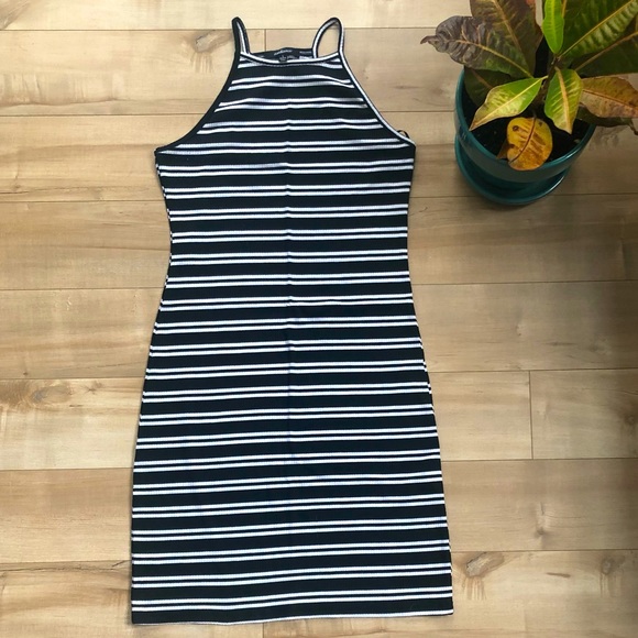 Square neck striped dress - Picture 3 of 4